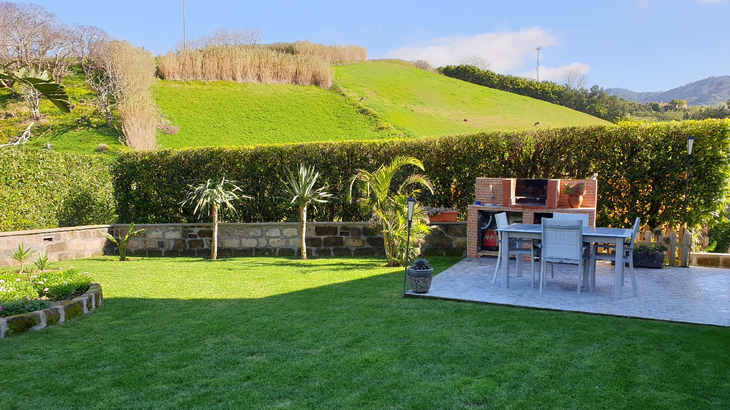 Garden and hillside view around Casa Da Quinta